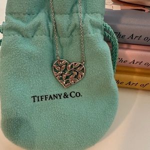 Tiffany & Co. Paloma Picasso Olive Leaf Heart Pendant
